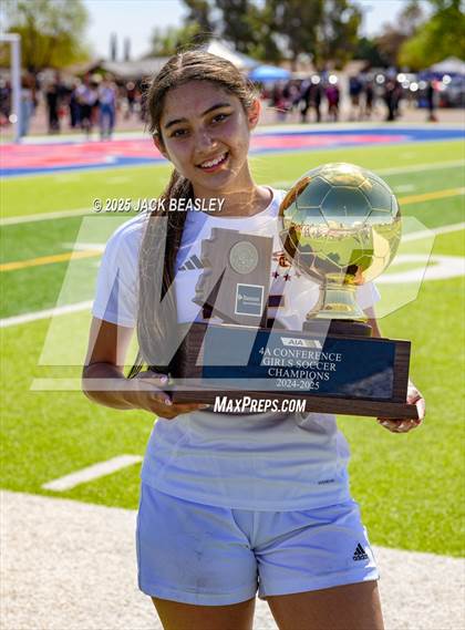 Thumbnail 3 in Salpointe Catholic vs Prescott (AIA 4A Final Awards) photogallery.