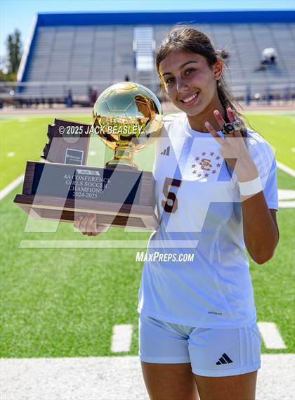 Thumbnail 1 in Salpointe Catholic vs Prescott (AIA 4A Final Awards) photogallery.