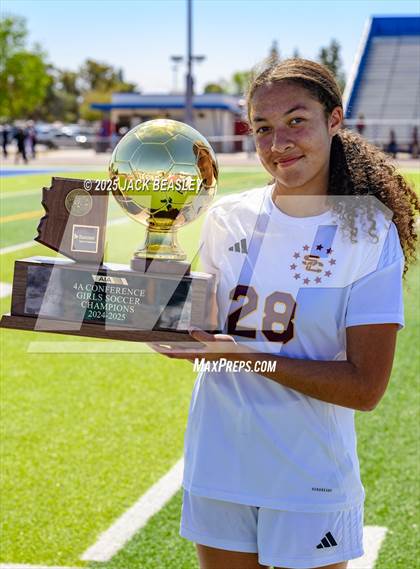 Thumbnail 3 in Salpointe Catholic vs Prescott (AIA 4A Final Awards) photogallery.