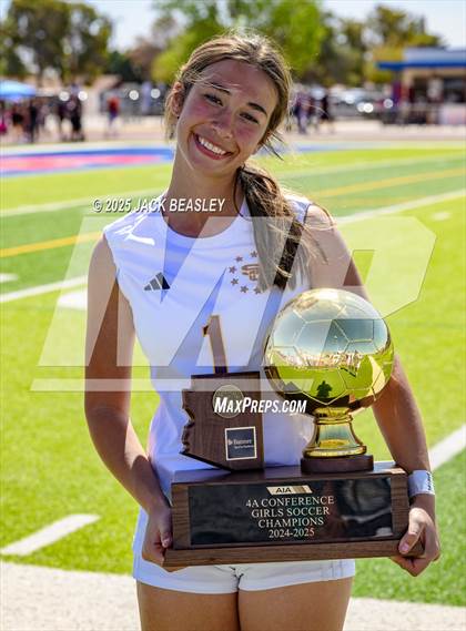 Thumbnail 3 in Salpointe Catholic vs Prescott (AIA 4A Final Awards) photogallery.