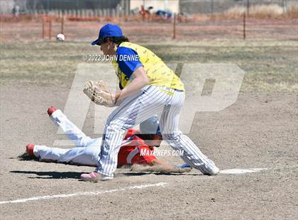 Thumbnail 2 in Penasco vs. Estancia photogallery.