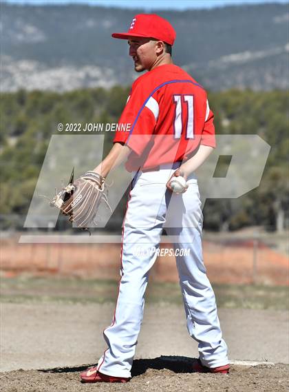 Thumbnail 2 in Penasco vs. Estancia photogallery.
