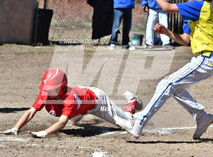 Thumbnail 2 in Penasco vs. Estancia photogallery.