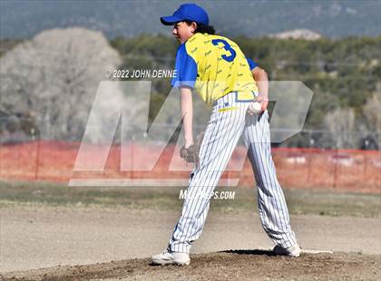 Thumbnail 3 in Penasco vs. Estancia photogallery.