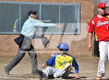 Thumbnail 3 in Penasco vs. Estancia photogallery.