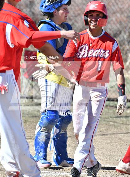 Thumbnail 3 in Penasco vs. Estancia photogallery.