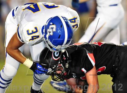 Thumbnail 3 in Glendora vs. Charter Oak photogallery.
