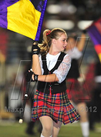 Thumbnail 3 in Glendora vs. Charter Oak photogallery.