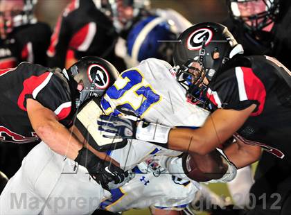 Thumbnail 3 in Glendora vs. Charter Oak photogallery.