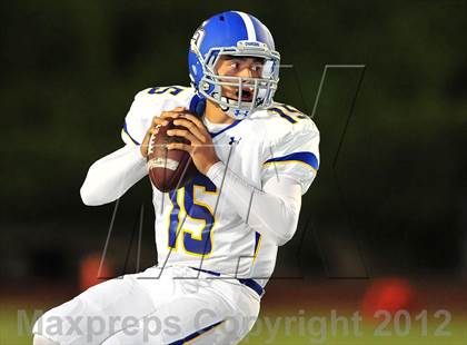 Thumbnail 2 in Glendora vs. Charter Oak photogallery.