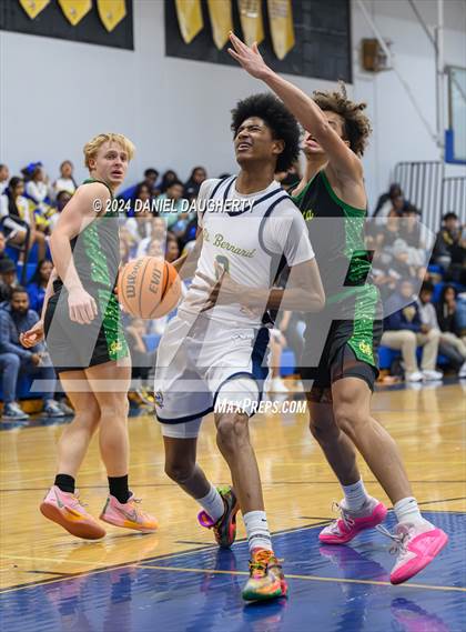 Thumbnail 2 in St. Bernard vs. Mira Costa photogallery.