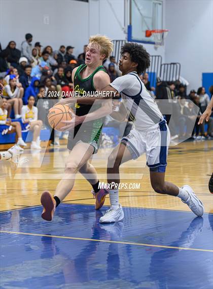 Thumbnail 1 in St. Bernard vs. Mira Costa photogallery.
