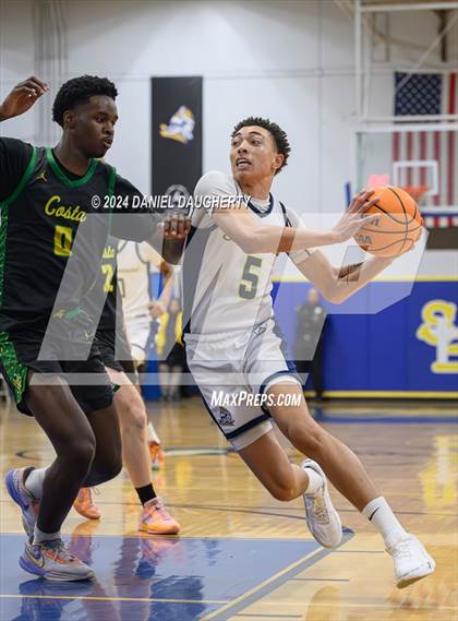 Thumbnail 3 in St. Bernard vs. Mira Costa photogallery.