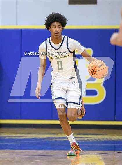 Thumbnail 3 in St. Bernard vs. Mira Costa photogallery.