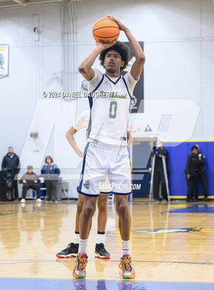 Thumbnail 2 in St. Bernard vs. Mira Costa photogallery.