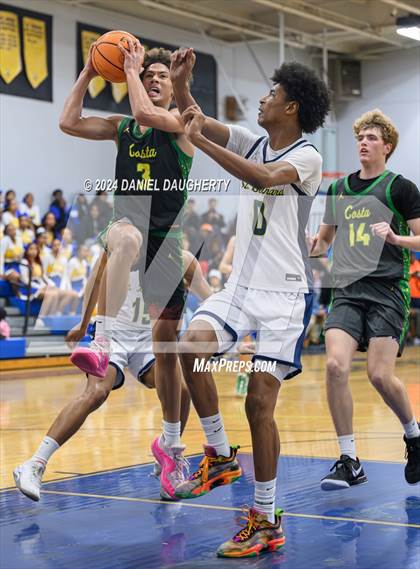 Thumbnail 3 in St. Bernard vs. Mira Costa photogallery.