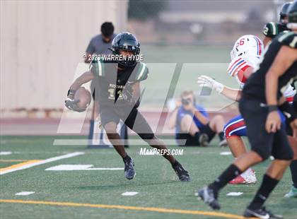 Thumbnail 1 in Folsom @ Monterey Trail photogallery.