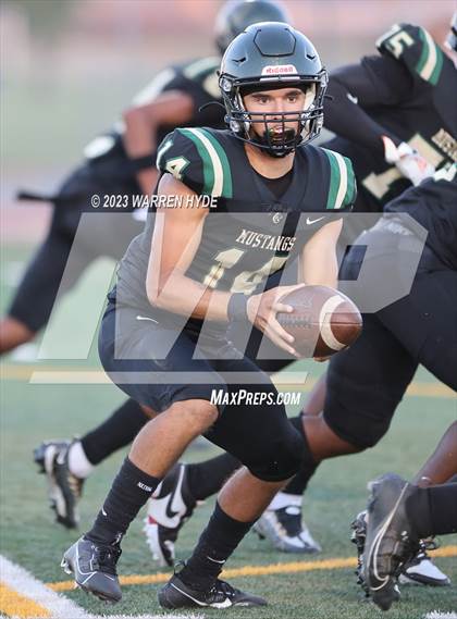Thumbnail 1 in Folsom @ Monterey Trail photogallery.