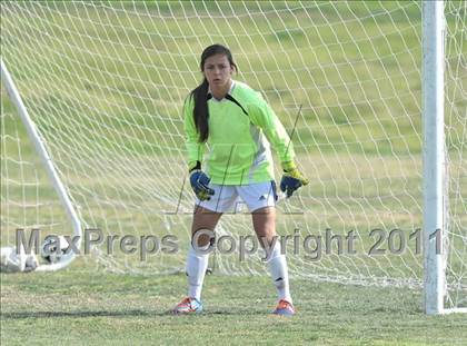 Thumbnail 2 in Foothill vs Punahou (Excalibur) photogallery.