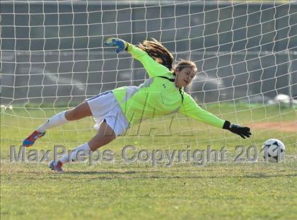 Thumbnail 3 in Foothill vs Punahou (Excalibur) photogallery.