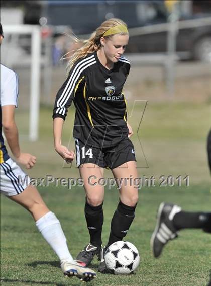 Thumbnail 3 in Foothill vs Punahou (Excalibur) photogallery.