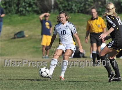 Thumbnail 3 in Foothill vs Punahou (Excalibur) photogallery.
