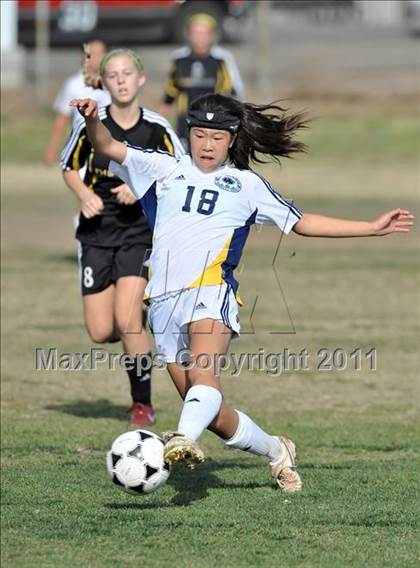 Thumbnail 1 in Foothill vs Punahou (Excalibur) photogallery.
