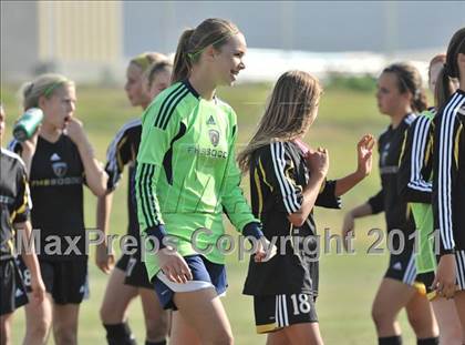 Thumbnail 2 in Foothill vs Punahou (Excalibur) photogallery.