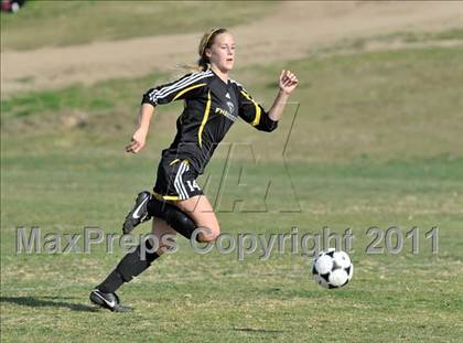 Thumbnail 2 in Foothill vs Punahou (Excalibur) photogallery.