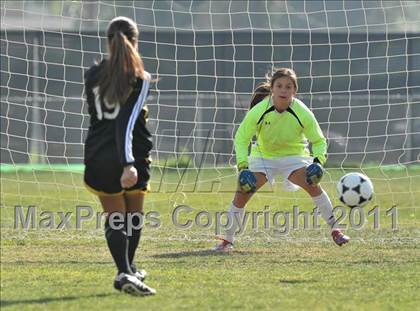 Thumbnail 3 in Foothill vs Punahou (Excalibur) photogallery.