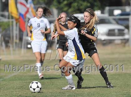 Thumbnail 3 in Foothill vs Punahou (Excalibur) photogallery.
