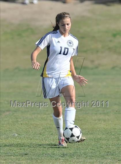 Thumbnail 3 in Foothill vs Punahou (Excalibur) photogallery.