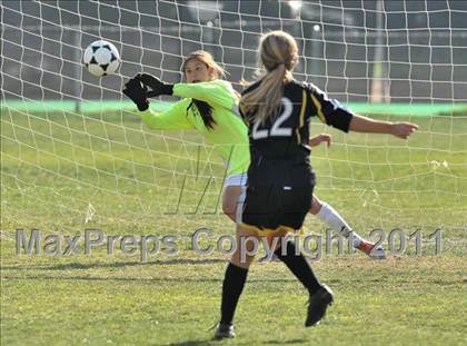 Thumbnail 1 in Foothill vs Punahou (Excalibur) photogallery.
