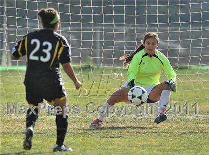 Thumbnail 1 in Foothill vs Punahou (Excalibur) photogallery.