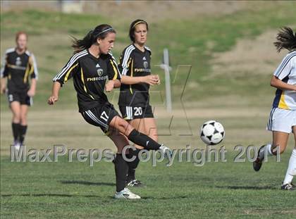 Thumbnail 3 in Foothill vs Punahou (Excalibur) photogallery.