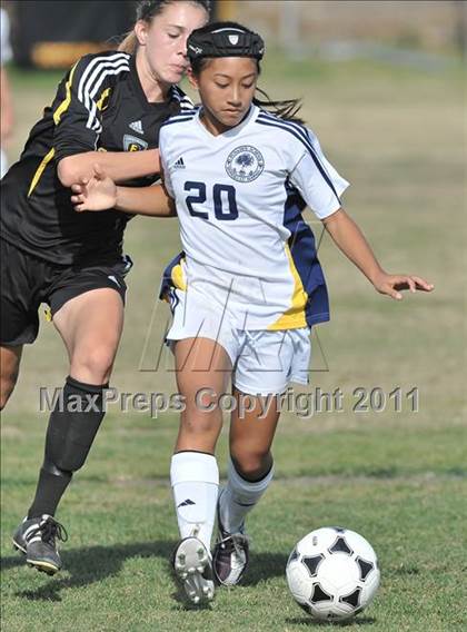 Thumbnail 1 in Foothill vs Punahou (Excalibur) photogallery.