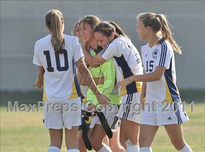 Thumbnail 2 in Foothill vs Punahou (Excalibur) photogallery.
