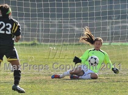 Thumbnail 3 in Foothill vs Punahou (Excalibur) photogallery.