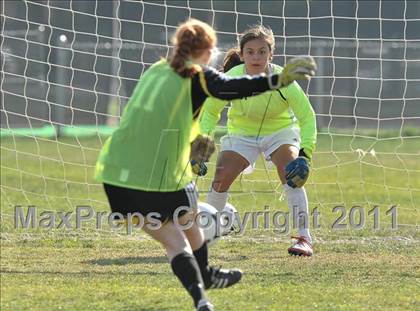 Thumbnail 1 in Foothill vs Punahou (Excalibur) photogallery.
