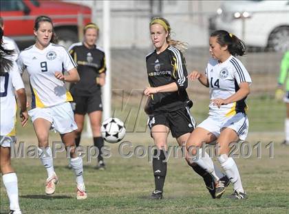 Thumbnail 2 in Foothill vs Punahou (Excalibur) photogallery.
