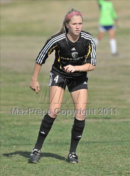 Thumbnail 3 in Foothill vs Punahou (Excalibur) photogallery.