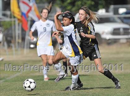 Thumbnail 1 in Foothill vs Punahou (Excalibur) photogallery.