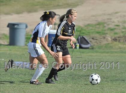 Thumbnail 3 in Foothill vs Punahou (Excalibur) photogallery.
