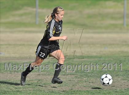 Thumbnail 3 in Foothill vs Punahou (Excalibur) photogallery.