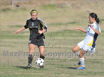 Thumbnail 1 in Foothill vs Punahou (Excalibur) photogallery.