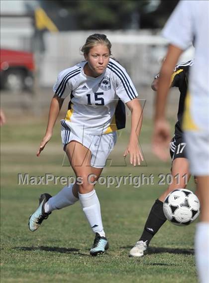 Thumbnail 1 in Foothill vs Punahou (Excalibur) photogallery.