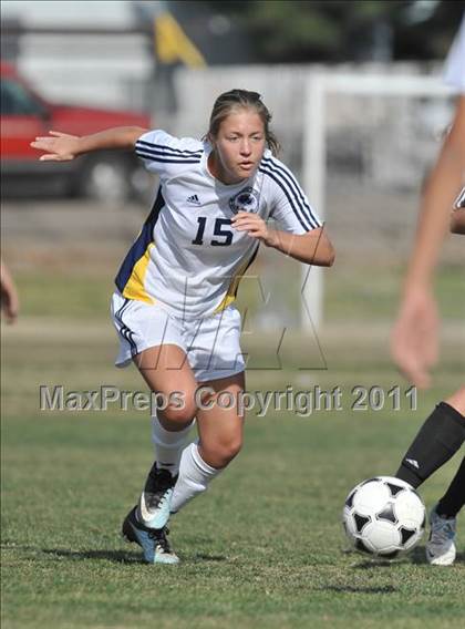 Thumbnail 3 in Foothill vs Punahou (Excalibur) photogallery.