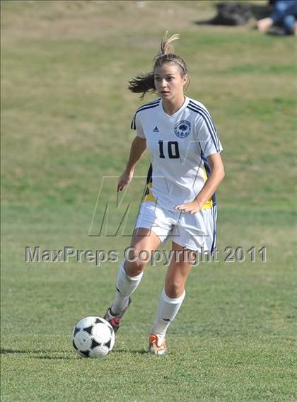 Thumbnail 1 in Foothill vs Punahou (Excalibur) photogallery.