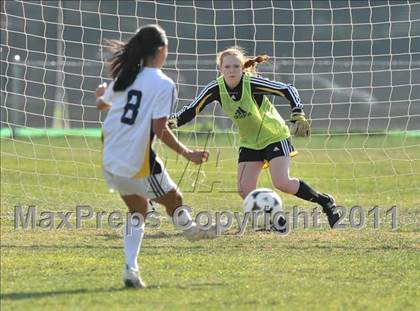 Thumbnail 2 in Foothill vs Punahou (Excalibur) photogallery.