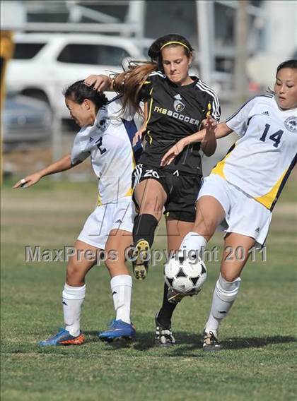 Thumbnail 3 in Foothill vs Punahou (Excalibur) photogallery.